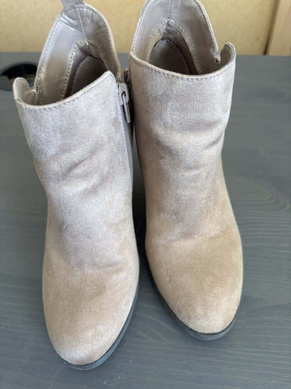 ANKLE BOOTS CREAM SUEDE SIZE 6 CALL IT SPRING